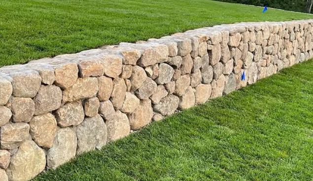 Dry-stack fieldstone wall